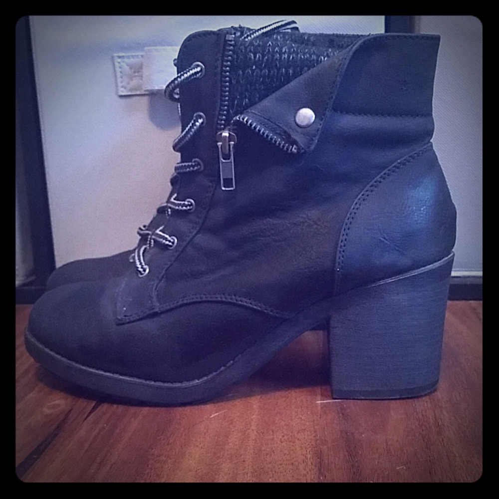 Jelly pop ankle boots size 9